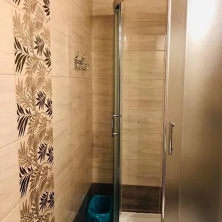 לינה וארוחת בוקר Limba 3*