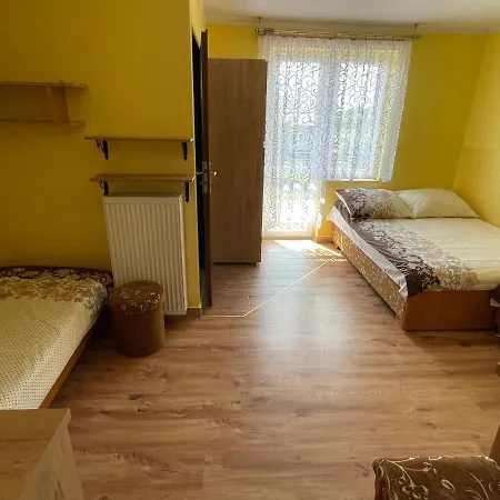 לינה וארוחת בוקר Limba 3*