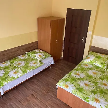 Limba Alojamento de Acomodação e Pequeno-almoço 3*