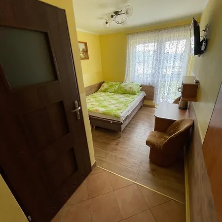 לינה וארוחת בוקר Limba 3*